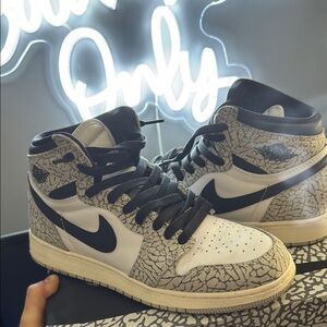 Nike Air Jordan 1 Retro High Sneakers